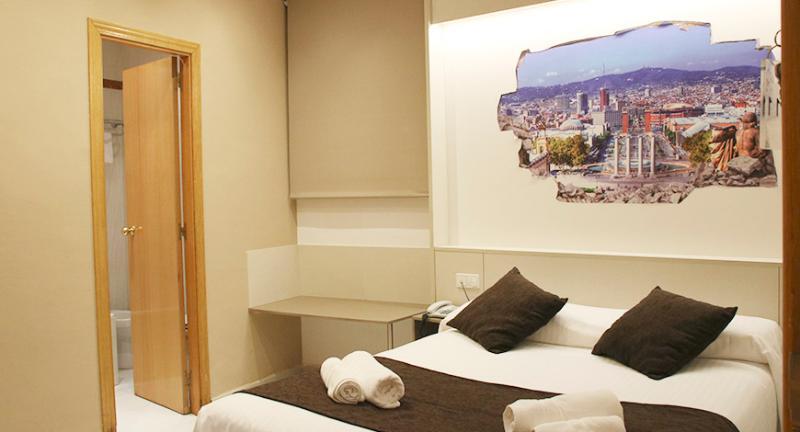 Hotel Travessera 2*